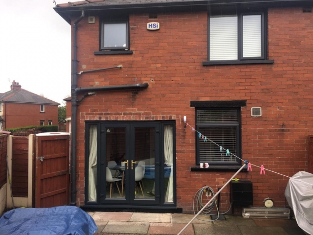 Residential area UPVC Door Spraying