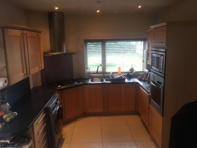 UPVC Kitchen Window Spraying